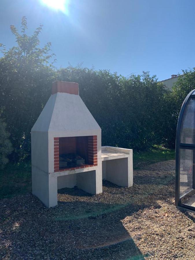 Maison Avec Jacuzzi Proche Plages Avrillé 外观 照片